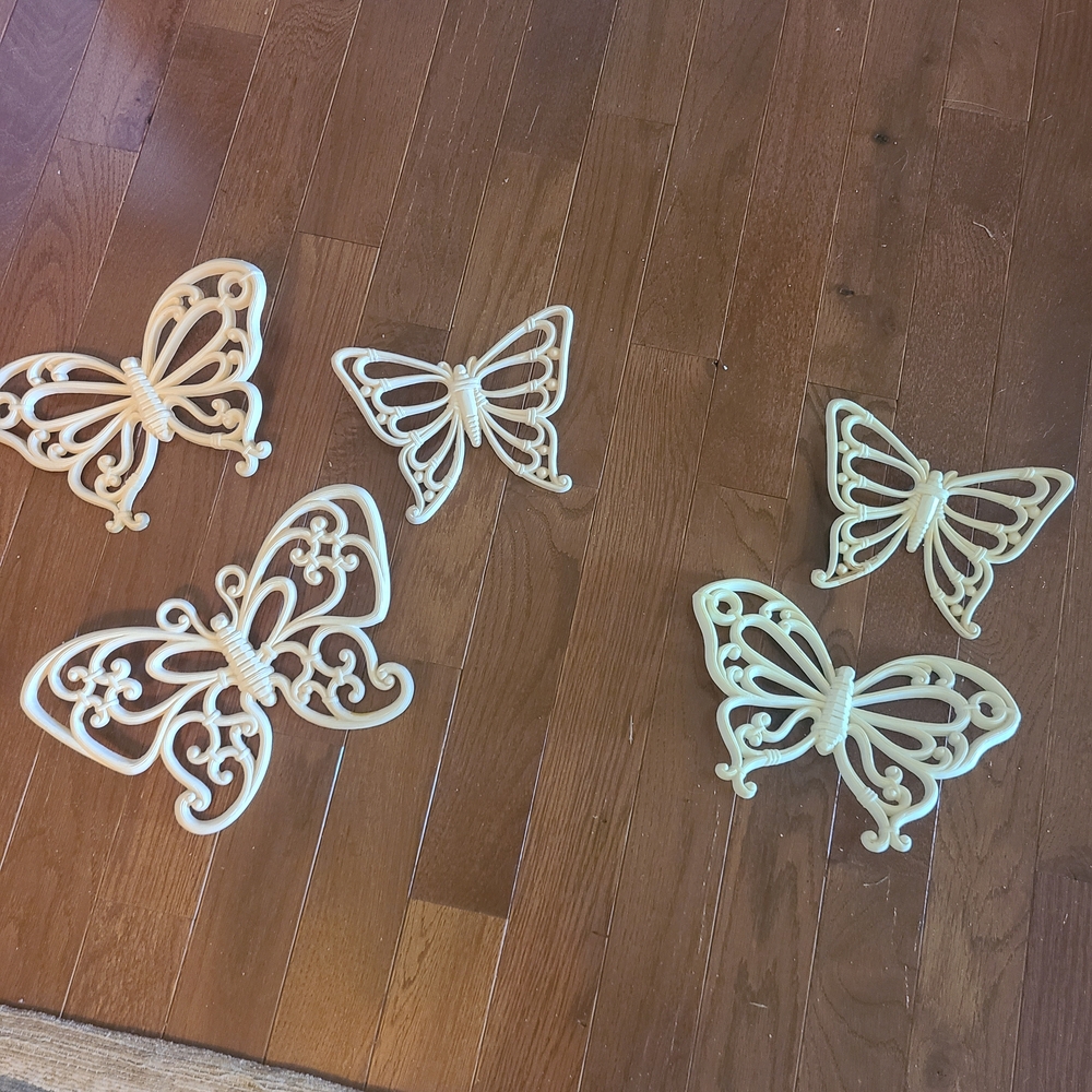 HOMCO Cream Butterfly Wall Decor Set